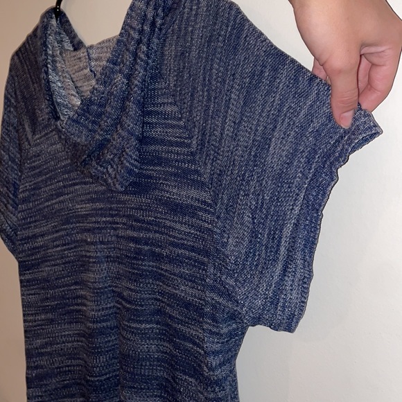 🌹NavyShort-Sleeve/Hooded W/Drawstrings CropTop! - Picture 8 of 8